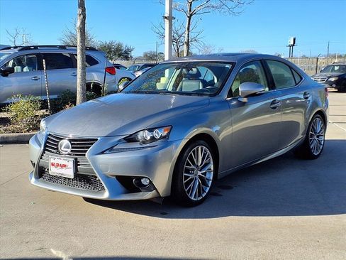 Used 2016 Lexus IS 200t image 27