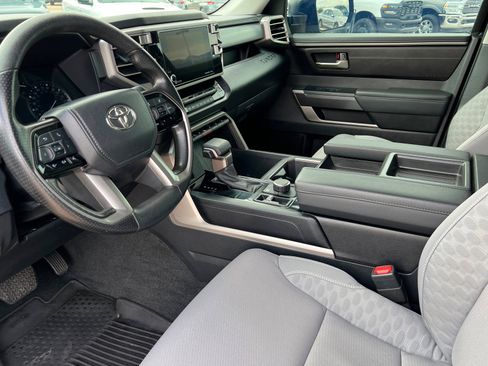 Used 2023 Toyota Tundra SR5 w/ SR5 Convenience Package AWD/4WD image 16