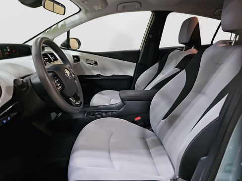 Certified 2021 Toyota Prius LE image 16