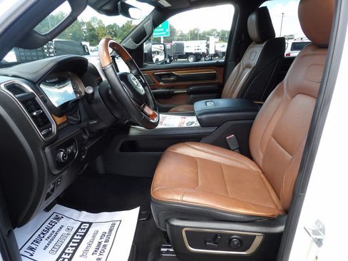 Used 2019 RAM 1500 Limited AWD/4WD image 17