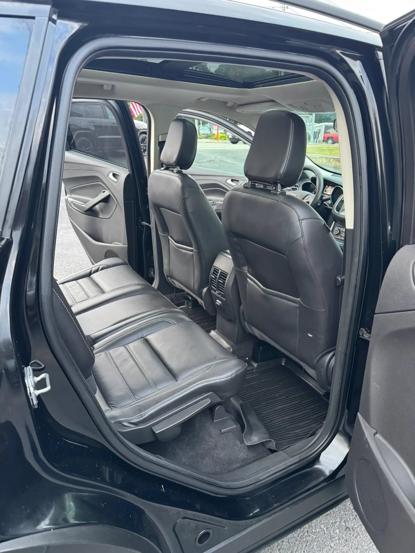 Used 2018 Ford Escape SEL AWD/4WD image 26
