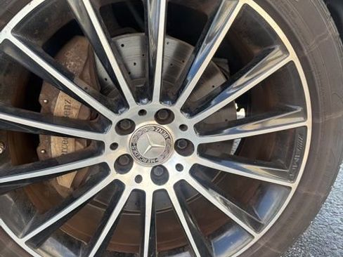 Used 2016 Mercedes-Benz GLC 300 4MATIC image 3