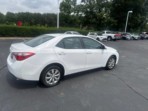 Used 2015 Toyota Corolla LE FWD image 7