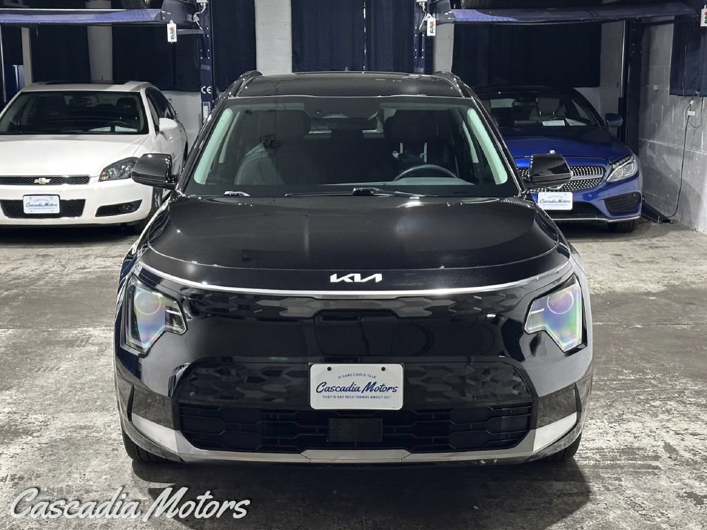 Used 2023 Kia Niro Wind w/ Wind Preserve Package FWD image 5