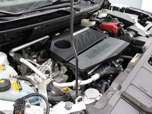 Used 2023 Nissan Rogue SV FWD image 14