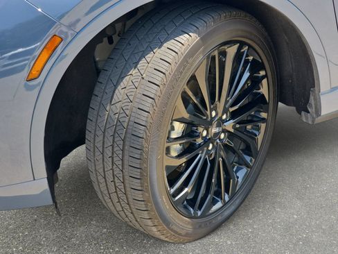 Used 2025 Lincoln Corsair FWD w/ Equipment Group 101A image 31