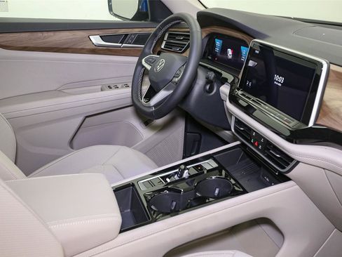 New 2026 Volkswagen Atlas SE image 14