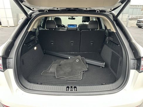 Certified 2022 Lincoln Nautilus Reserve image 43