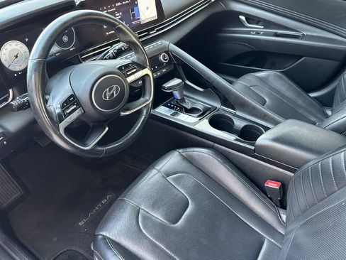 Used 2023 Hyundai Elantra Limited image 10