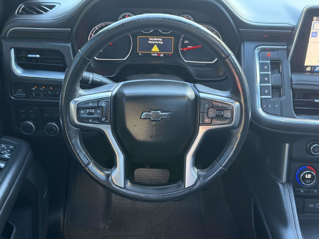 Used 2021 Chevrolet Tahoe Z71 w/ Luxury Package AWD/4WD image 19