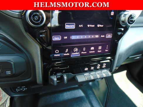 Used 2025 RAM 2500 Tradesman AWD/4WD image 33