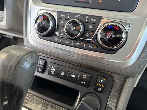 Used 2014 GMC Acadia SLT AWD/4WD image 17