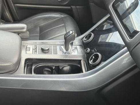 Used 2019 Land Rover Range Rover Sport HSE Dynamic AWD/4WD image 7