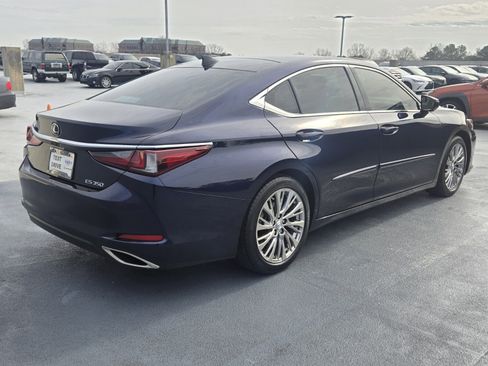 Used 2019 Lexus ES 350 Ultra Luxury image 3