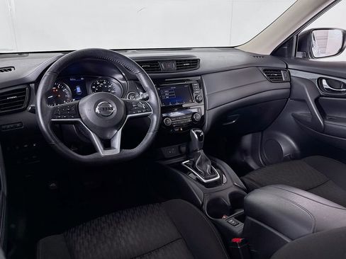 Used 2019 Nissan Rogue SV image 27