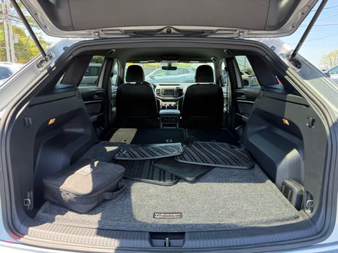 Certified 2023 Volkswagen Atlas Cross Sport SE AWD/4WD image 14