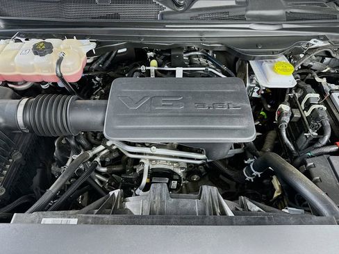 Used 2025 RAM 1500 Big Horn RWD image 32