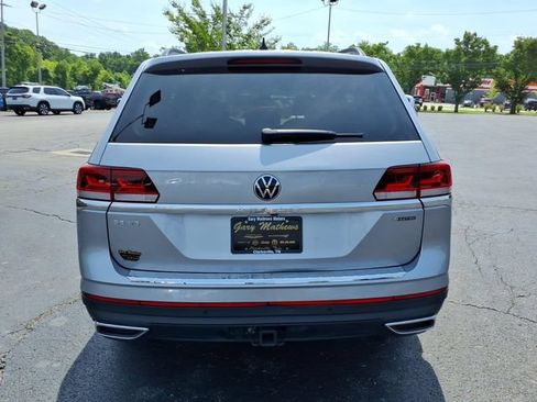 Used 2023 Volkswagen Atlas SE w/ Panoramic Sunroof Package AWD/4WD image 16