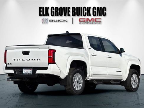 Used 2025 Toyota Tacoma SR5 image 4