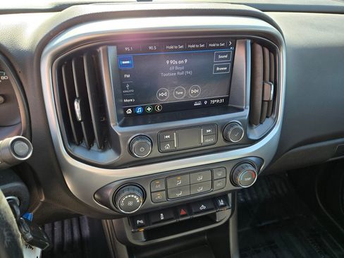 Used 2021 Chevrolet Colorado LT w/ Fleet Safety Package image 24
