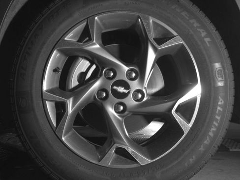 Used 2025 Chevrolet Trax LT w/ LT Convenience Package FWD image 15