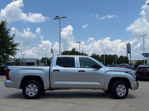 Used 2025 Toyota Tundra SR w/ SR Tow Package AWD/4WD image 4