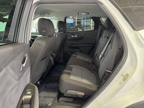 Used 2023 Chevrolet Blazer LT FWD image 8
