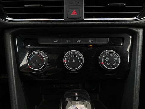 Used 2025 Volkswagen Taos S image 25