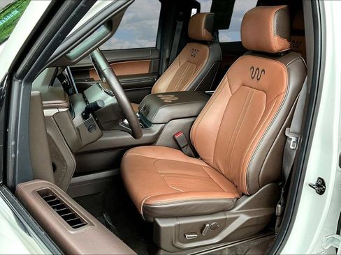 Used 2023 Ford Expedition King Ranch AWD/4WD image 23