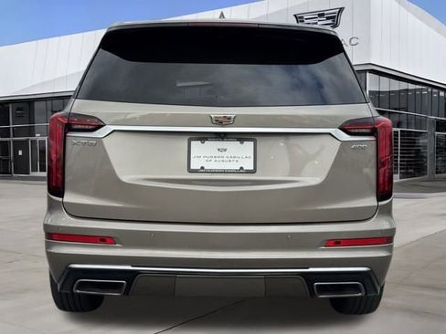 Certified 2023 Cadillac XT6 Premium Luxury image 6