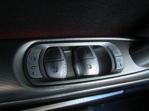 Used 2024 Genesis GV60 RWD image 39