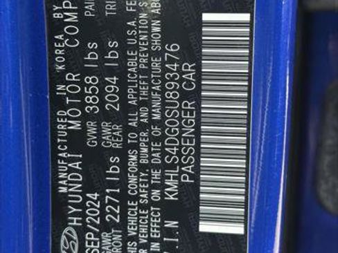 Used 2025 Hyundai Elantra SEL FWD image 37