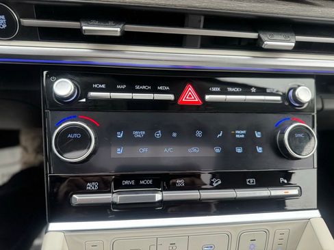 Certified 2024 Hyundai Santa Fe Calligraphy image 12