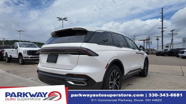 Certified 2025 Lincoln Nautilus Premier AWD/4WD image 8