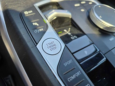 Used 2024 BMW 330i xDrive Sedan w/ Convenience Package image 33