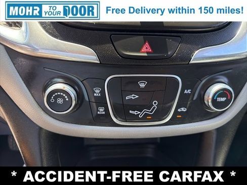 Used 2020 Chevrolet Equinox LT FWD image 17