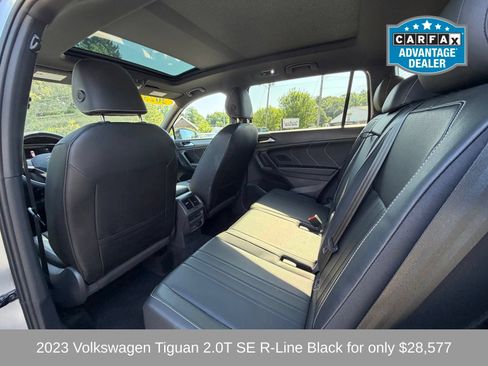 Used 2023 Volkswagen Tiguan SE R-Line AWD/4WD image 9