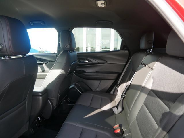 Used 2022 Chevrolet TrailBlazer RS w/ Technology Package AWD/4WD image 8