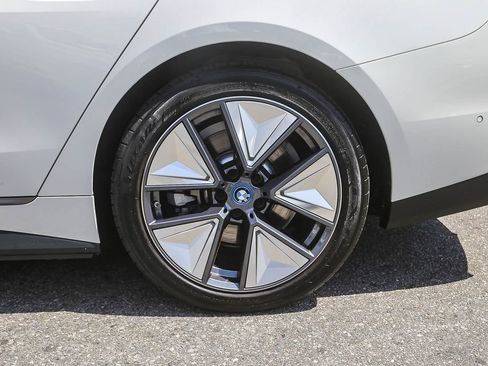 Certified 2023 BMW i4 eDrive40 w/ Premium Package RWD image 8