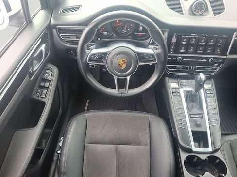 Used 2021 Porsche Macan image 12