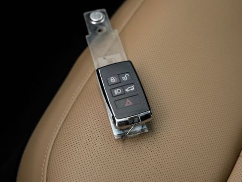 New 2026 Land Rover Range Rover Sport Dynamic SE AWD/4WD image 75