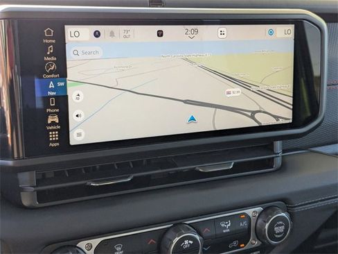 New 2025 Jeep Wrangler Rubicon w/ Technology Group image 17