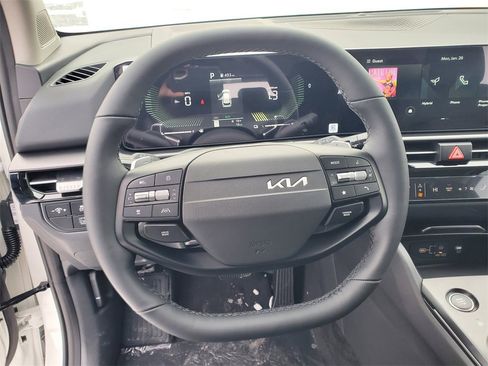 New 2026 Kia Sportage S image 12