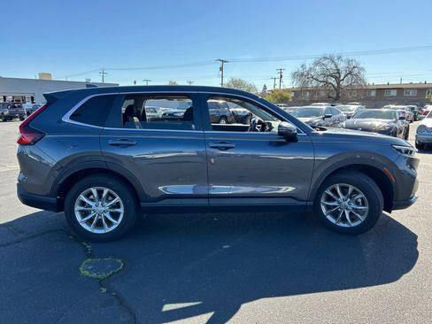 Used 2025 Honda CR-V EX image 8