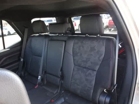 Used 2025 Toyota 4Runner TRD Pro AWD/4WD image 19