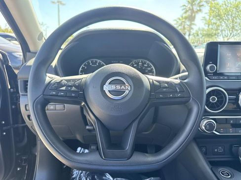 Used 2025 Nissan Sentra S FWD image 25