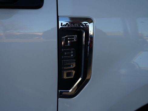Used 2019 Ford F350 Lariat w/ Lariat Ultimate Package image 6