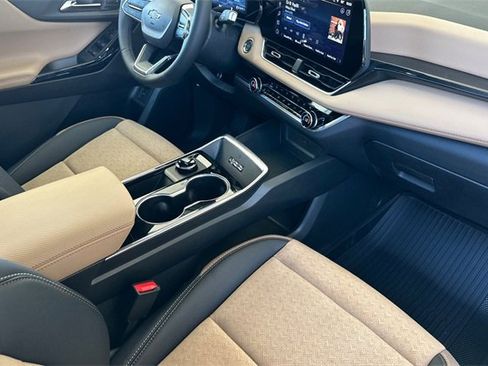 New 2026 Chevrolet Equinox ACTIV w/ Convenience Package III image 21