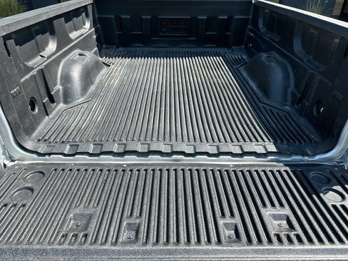 Used 2019 Chevrolet Silverado 1500 LT AWD/4WD image 21