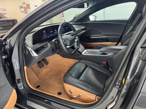 Used 2023 Lucid Air Touring AWD/4WD image 6